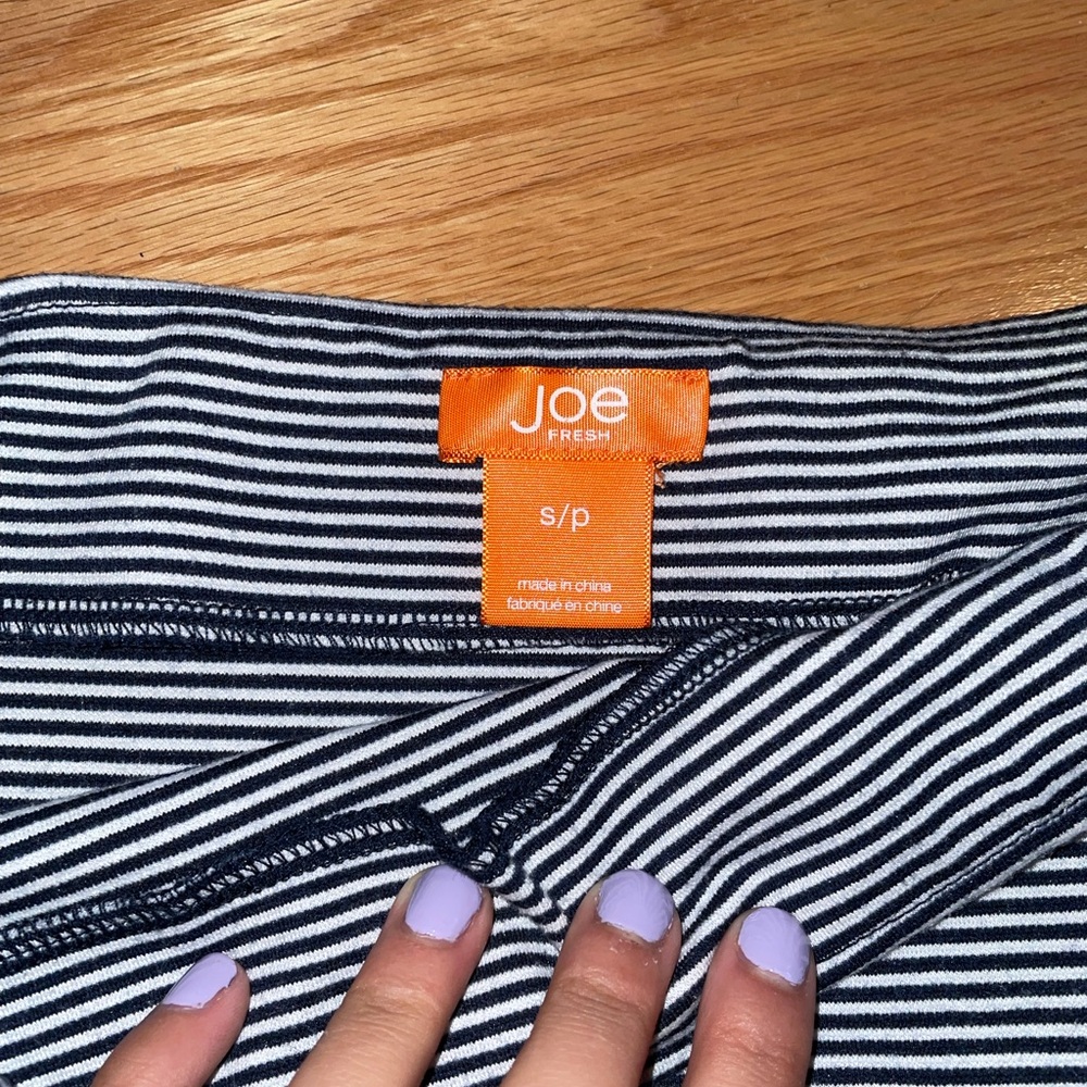 Joe Fresh stretchy mini skirt !